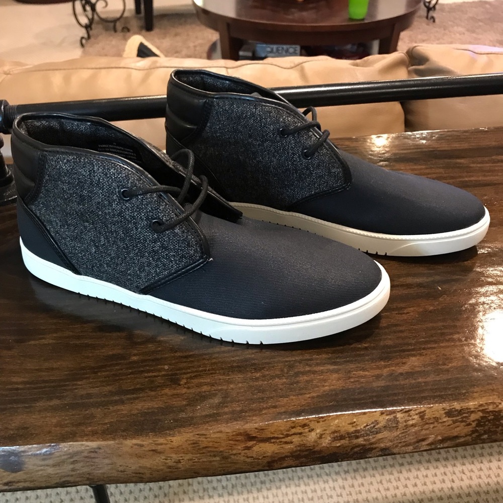 Express Gray Black Chukka Shoes Boots